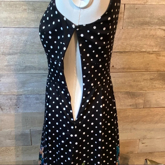 Suzy‎ Shier polka  dot dress in size x-small - Picture 5 of 10